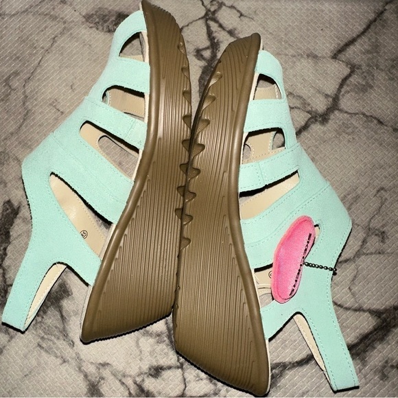 NWOT Skechers memory foam blue wedge comfort sandal 8.5 summer beach athleisure - Picture 6 of 9